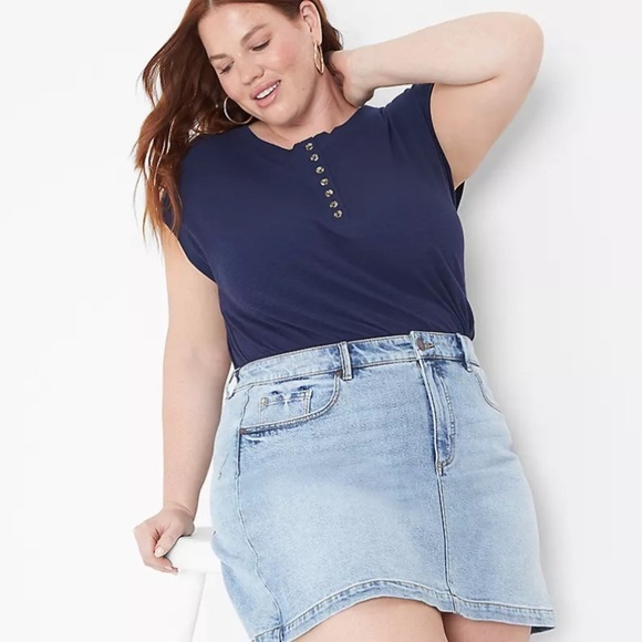 Cap-Sleeve Crew-Neck Henley Tee - Picture 3 of 7